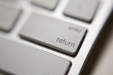 克苏鲁风格冒险手游《代号：红月》实机演示